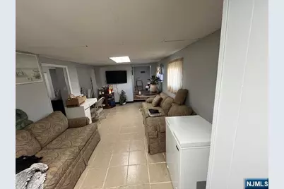 570 Broad Street, Carlstadt, NJ 07072 - Photo 17