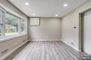 75 Fichter St, Bloomingdale, NJ 07403 - Photo 7