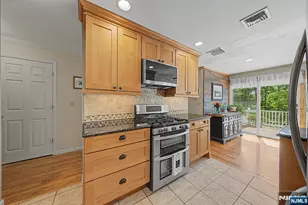29 Minnehaha Blvd, Oakland, NJ 07436 - Photo 13