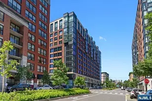 1000 Maxwell Ln 10E, Hoboken, NJ 07030 - Photo 3