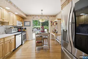 507 Terhune Terrace, Wyckoff Township, NJ 07481 - Photo 9
