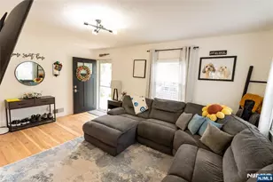 52 Knollwood Terrace, Clifton, NJ 07012 - Photo 7