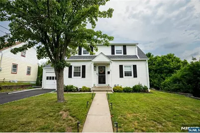 52 Knollwood Terrace, Clifton, NJ 07012 - Photo 1
