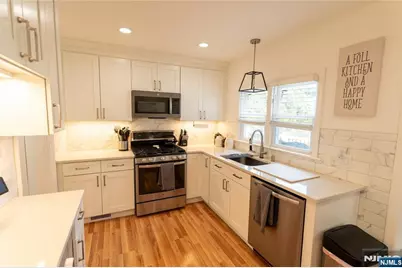 52 Knollwood Terrace, Clifton, NJ 07012 - Photo 17