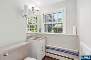 376 Lakeview Dr, Wyckoff Township, NJ 07481 - Photo 25
