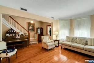 79 Dewitt Ave, Belleville, NJ 07109 - Photo 5