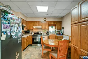 79 Dewitt Ave, Belleville, NJ 07109 - Photo 9