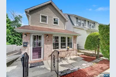 8 Pine Street, West Orange Township, NJ 07052 - Photo 3