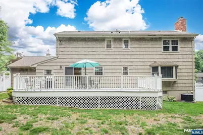 7 Natalie, West Caldwell, NJ 07006 - Photo 29