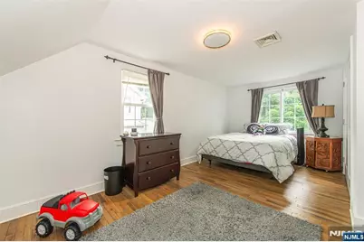33 Yantecaw Avenue, Bloomfield, NJ 07003 - Photo 15