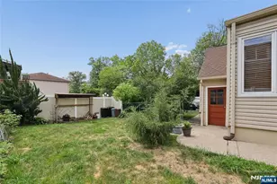 17 River Dr, Elmwood Park, NJ 07407 - Photo 31