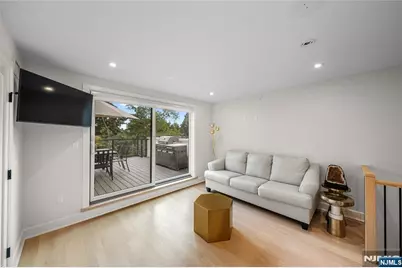 25 Knox Avenue, Cliffside Park, NJ 07010 - Photo 29