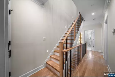 25 Knox Avenue, Cliffside Park, NJ 07010 - Photo 25