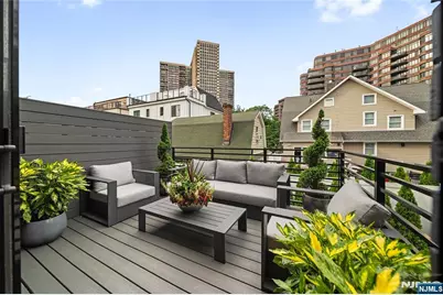 25 Knox Avenue, Cliffside Park, NJ 07010 - Photo 11