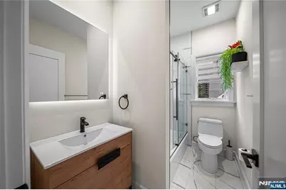 25 Knox Avenue, Cliffside Park, NJ 07010 - Photo 23