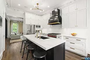 157 10th St, Hoboken, NJ 07030 - Photo 9