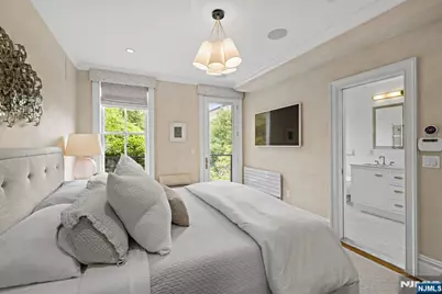 157 10th Street, Hoboken, NJ 07030 - Photo 19