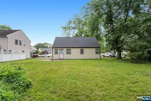 44 Bergen Dr, Little Falls Township, NJ 07424 - Photo 23