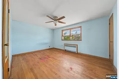 21 Lexington Avenue, Wallington, NJ 07057 - Photo 23