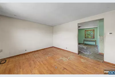 21 Lexington Avenue, Wallington, NJ 07057 - Photo 17