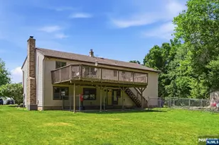 383 Talbot Dr, Fairfield, NJ 07004 - Photo 39