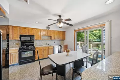 383 Talbot Drive, Fairfield, NJ 07004 - Photo 15