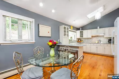 19 Falcon Place, Wayne, NJ 07470 - Photo 11