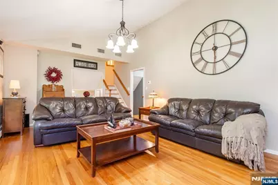 19 Falcon Place, Wayne, NJ 07470 - Photo 7