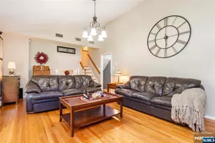 19 Falcon Pl, Wayne, NJ 07470 - Photo 7