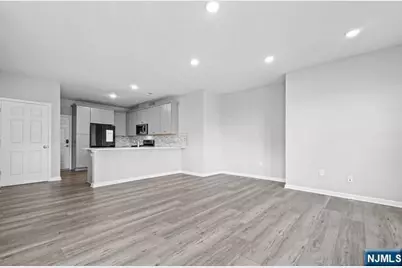 2 Arnold Drive 5301 #5301, Wood Ridge, NJ 07075 - Photo 7
