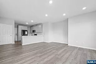 2 Arnold Dr 5301, Wood Ridge, NJ 07075 - Photo 7