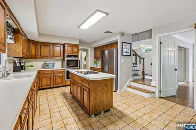 10 Wood Hollow Trail, Upper Saddle River, NJ 07458 - Photo 13