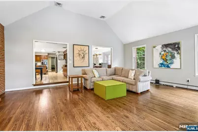 10 Wood Hollow Trail, Upper Saddle River, NJ 07458 - Photo 9