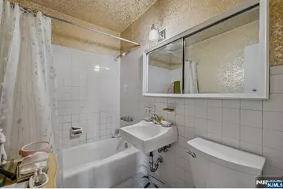 6040 Boulevard E 5D #5D, West New York, NJ 07093 - Photo 9