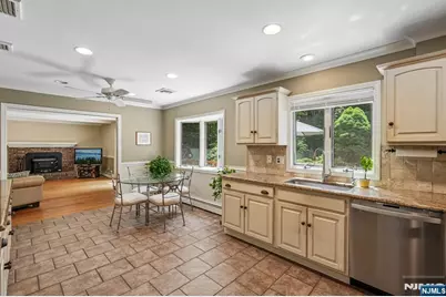 27 Chestnut Avenue, Old Tappan, NJ 07675 - Photo 17