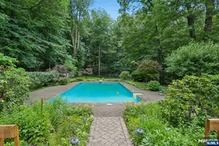 27 Chestnut Ave, Old Tappan, NJ 07675 - Photo 41