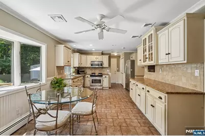 27 Chestnut Avenue, Old Tappan, NJ 07675 - Photo 11