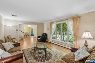 27 Chestnut Ave, Old Tappan, NJ 07675 - Photo 7