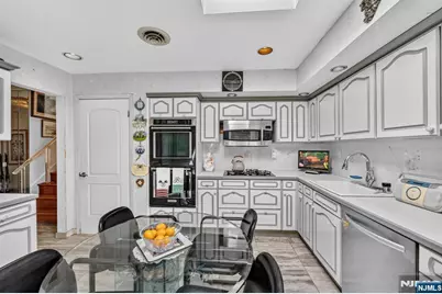 1230 Duncan Road, Fort Lee, NJ 07024 - Photo 11