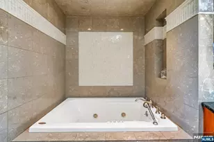 1230 Duncan Rd, Fort Lee, NJ 07024 - Photo 23