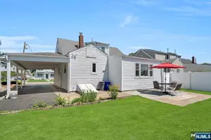 178 Cambridge Ave, Saddle Brook Township, NJ 07663 - Photo 29