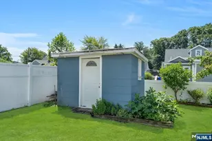 178 Cambridge Ave, Saddle Brook Township, NJ 07663 - Photo 27