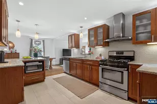 14 Gray St, Montclair, NJ 07042 - Photo 23