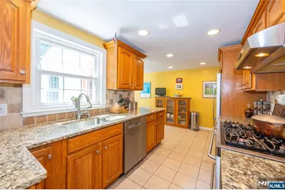 33 Glenview Drive, West Orange Township, NJ 07052 - Photo 7