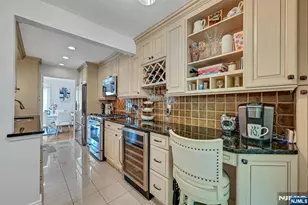 9 Yorkview Dr A3, Edgewater, NJ 07020 - Photo 13