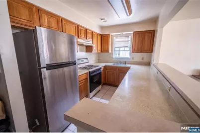 78-80 Milford Avenue, Newark, NJ 07108 - Photo 5
