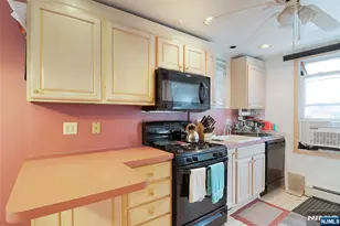 405 Kingsland Ave, Lyndhurst Township, NJ 07071 - Photo 7