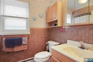 405 Kingsland Ave, Lyndhurst Township, NJ 07071 - Photo 11