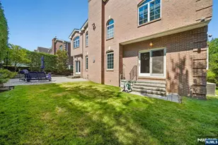 275 Marietta St, Englewood Cliffs, NJ 07632 - Photo 35