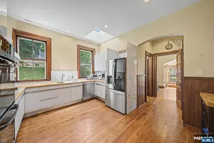 76 Hillside Ave, Tenafly, NJ 07670 - Photo 15